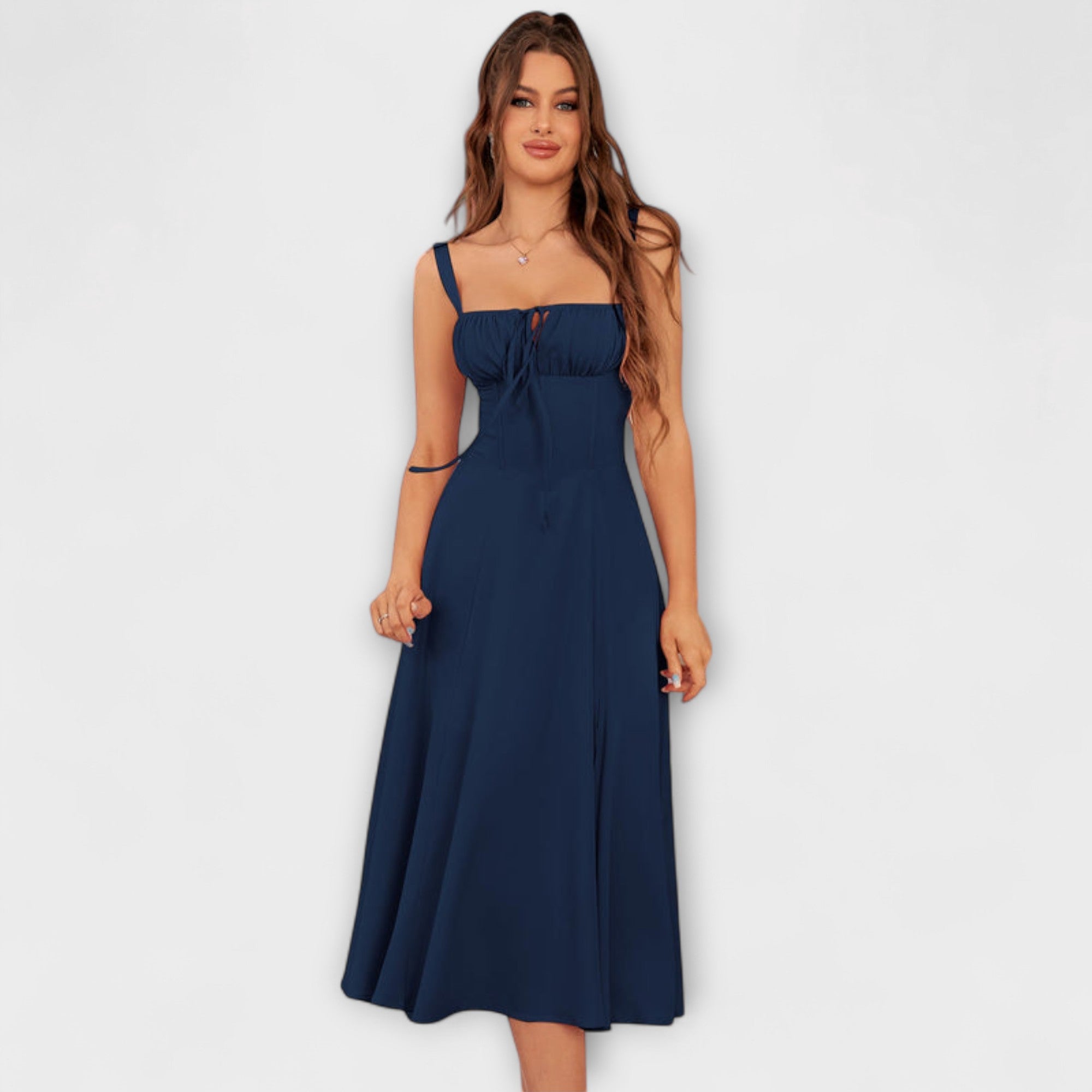 Upanje - vestido rosa con detalle de abertura