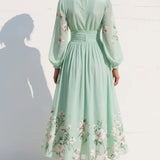 Anastasia™ | Vestido midi de gasa con escote en V y estampado floral verde claro