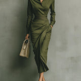Noëlle™ | Vestido maxi en verde militar