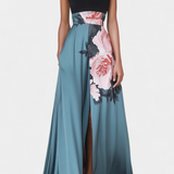 Radmila Vestido A-Line con Cuerpo Negro y Falda Floral en Contraste